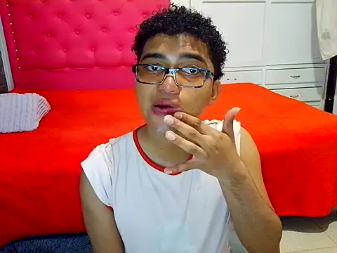 Snapshot of philipsex28 chatting on 02.03.26 philipsex28 online show from 02.03.26