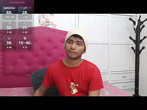 Snapshot of philipsex28 chatting on 02.18.26 philipsex28 online show from 02.18.26