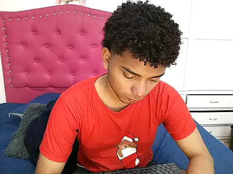 Snapshot of philipsex28 chatting on 02.27.26 philipsex28 online show from 02.27.26