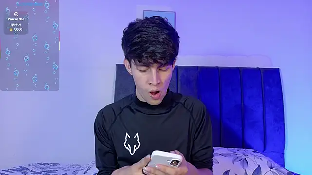 Snapshot of axxxel_twink chatting on 06.16.26 axxxel twink online show from 06.16.26