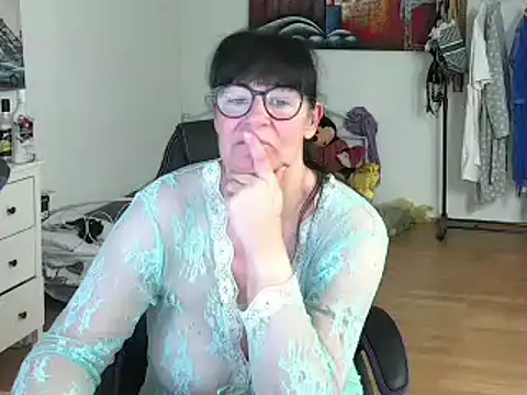 Sylly online show from 03.10.25