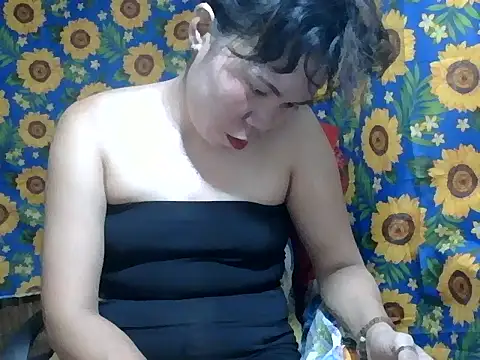 Sexy HotPussy4u online show from 04.27.26