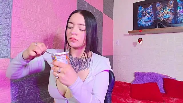 alanna Love02 online show from 02.27.26