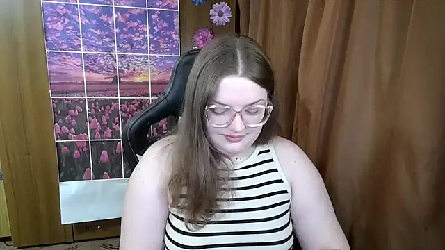 Snapshot of Teasing_Dora chatting on 04.29.26 Teasing Dora online show from 04.29.26
