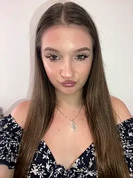 Green eyes lady online show from 06.30.26