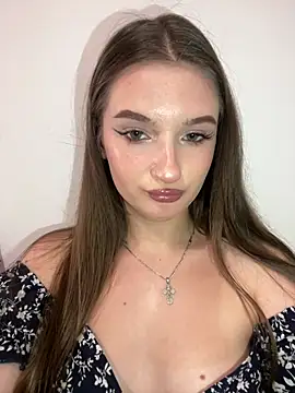 Green eyes lady online show from 07.06.26