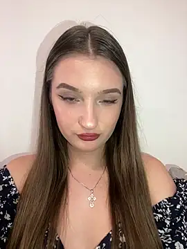 Green eyes lady online show from 07.31.26