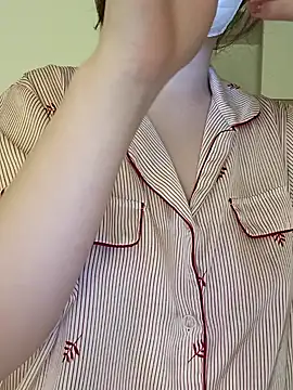 wang1472581 online show from 04.19.26