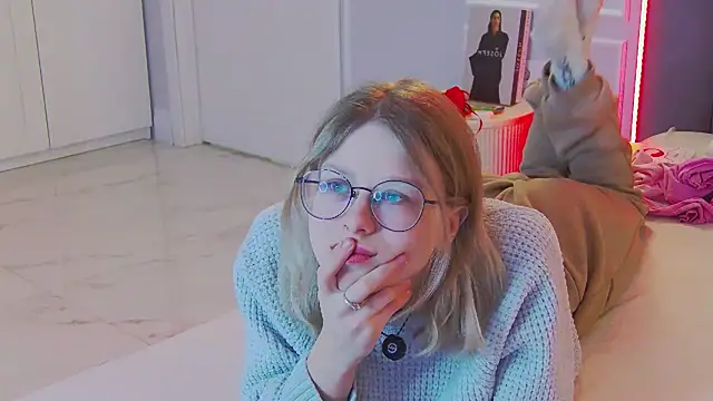 Snapshot of Ivy_Allen chatting on 02.05.26 Ivy Allen online show from 02.05.26