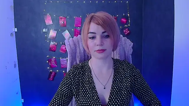 CuttieEmma online show from 04.02.26