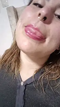 Snapshot of Kennya_Rodriguez chatting on 04.16.26 Kennya Rodriguez online show from 04.16.26