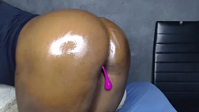 hotassxx95 online show from 02.05.26