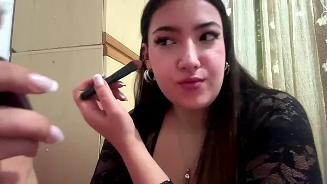 Snapshot of LunaVelix chatting on 02.06.26 LunaVelix online show from 02.06.26