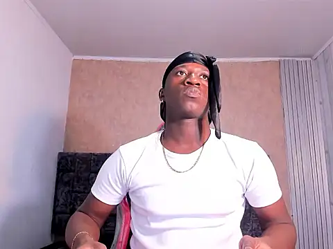 Snapshot of michell_joos chatting on 02.11.26 michell joos online show from 02.11.26