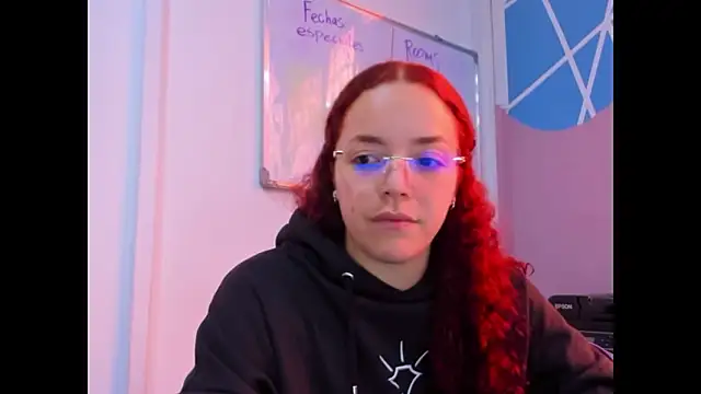 Snapshot of Miss_Dior2 chatting on 02.18.26 Miss Dior2 online show from 02.18.26