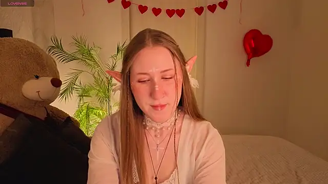 CassieReborn online show from 02.17.26