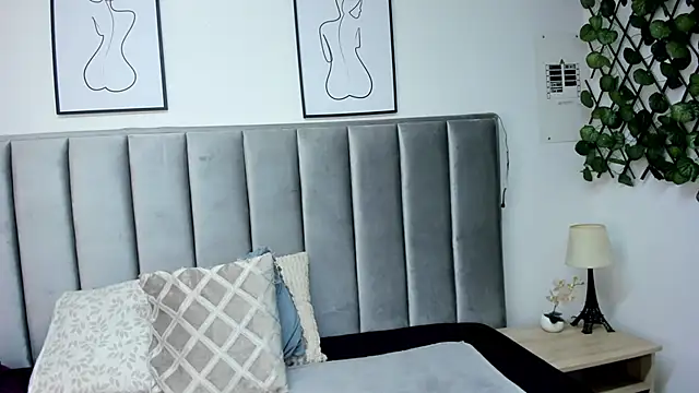 Snapshot of double_temptation_ chatting on 03.10.26 double temptation online show from 03.10.26