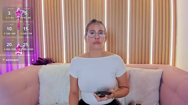 Luna Millers online show from 06.28.26