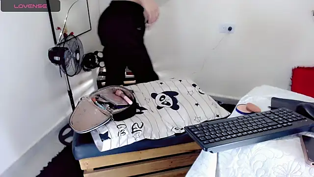 Snapshot of NathalialLooes chatting on 03.03.26 NathalialLooes online show from 03.03.26