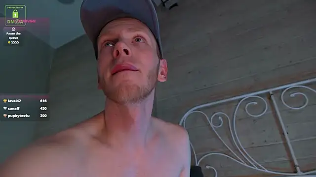 Snapshot of ZidNevil chatting on 02.18.26 ZidNevil online show from 02.18.26