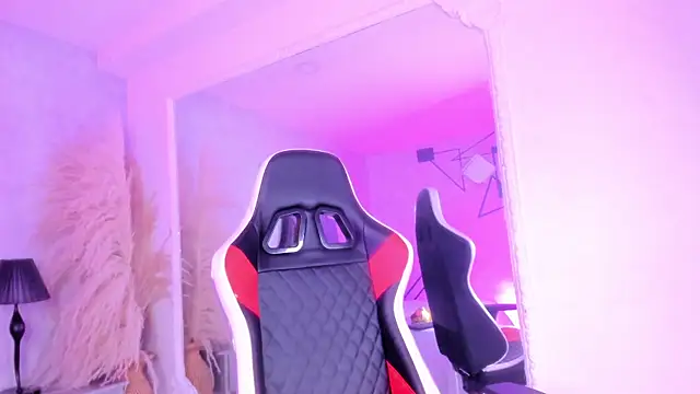 KarelyMitchel online show from 04.11.26