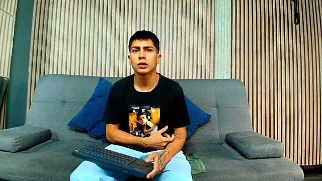 Aron pulse online show from 03.04.26