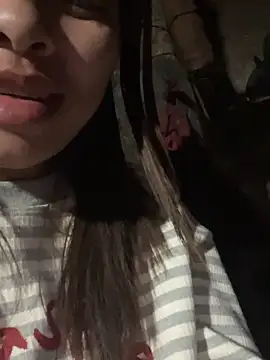 Snapshot of Violin_xue chatting on 02.13.26 Violin xue online show from 02.13.26