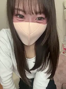 Snapshot of momo_mm chatting on 05.20.26 momo mm online show from 05.20.26
