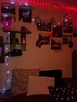 Carolina G0lden online show from 04.08.26