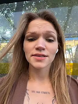 Snapshot of StreetSquirt chatting on 07.18.26 StreetSquirt online show from 07.18.26