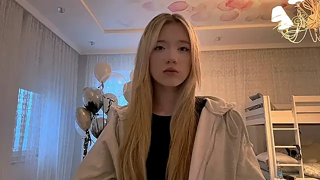 IvyArmbrister online show from 02.12.26