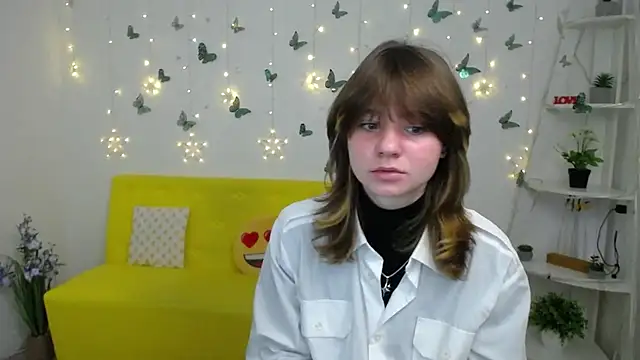 AnnaWest  online show from 02.28.26