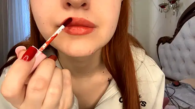 KatheyMichelfelder online show from 02.25.26