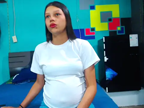 Snapshot of analyn-2027 chatting on 02.11.26 analyn-2027 online show from 02.11.26