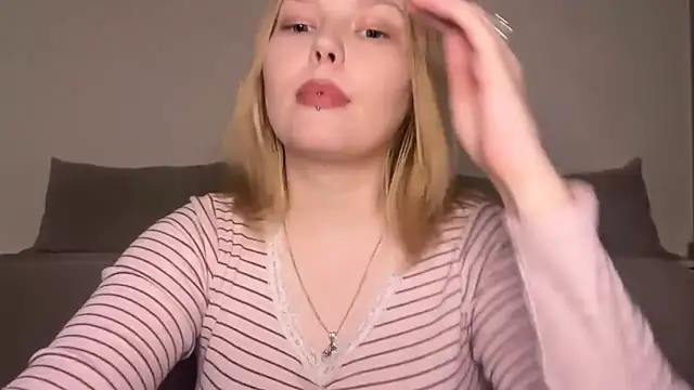 Ophelia Ritz online show from 05.15.26