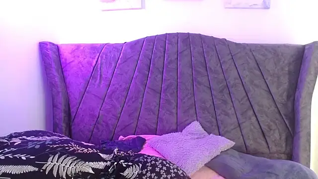 Iris bloom69 online show from 03.03.26