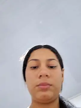 Snapshot of Cris18sexy chatting on 02.22.26 Cris18sexy online show from 02.22.26