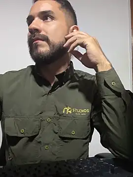 Snapshot of noa_desire chatting on 02.05.26 noa desire online show from 02.05.26