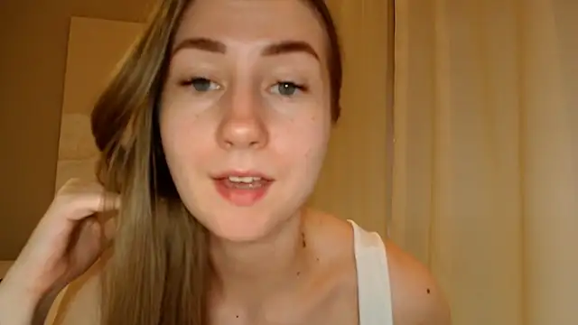 Snapshot of BluueSilk chatting on 01.17.25 BluueSilk online show from 01.17.25