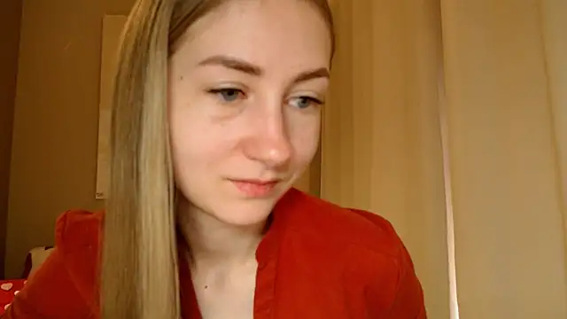 Snapshot of BluueSilk chatting on 02.19.25 BluueSilk online show from 02.19.25