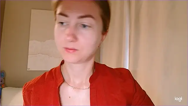 Snapshot of BluueSilk chatting on 09.11.25 BluueSilk online show from 09.11.25