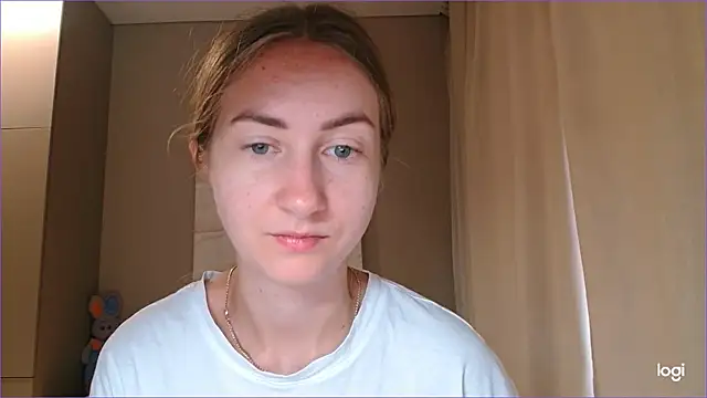 Snapshot of BluueSilk chatting on 09.12.25 BluueSilk online show from 09.12.25