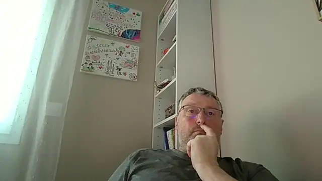 Snapshot of doudou310 chatting on 02.28.26 doudou310 online show from 02.28.26