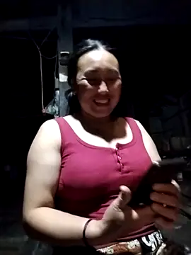 Snapshot of Tina-beo chatting on 03.25.26 Tina-beo online show from 03.25.26