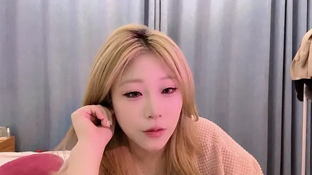 Snapshot of SM_JIAJIA_ZL chatting on 06.26.26 SM JIAJIA ZL online show from 06.26.26