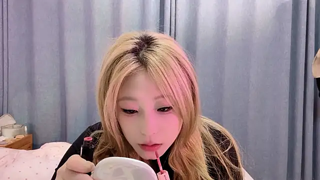 Snapshot of SM_JIAJIA_ZL chatting on 06.27.26 SM JIAJIA ZL online show from 06.27.26
