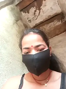 Sunali Bendre online show from 02.21.26