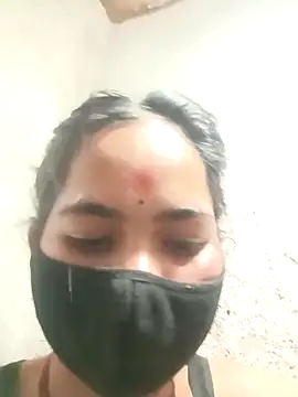 Sunali Bendre online show from 04.12.26