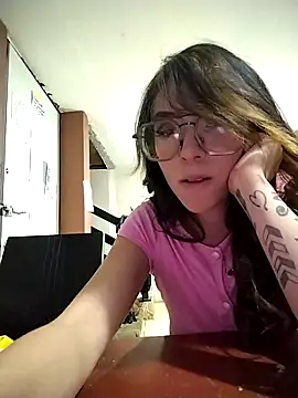 Winniedepootha online show from 02.28.26