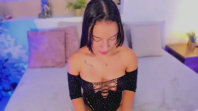 xiomara cortes online show from 04.06.26